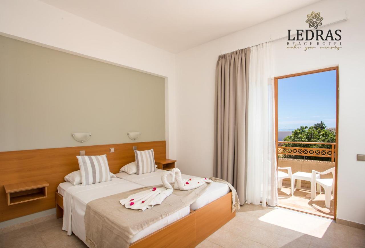 Hotel Ledras ゲンナジー エクステリア 写真