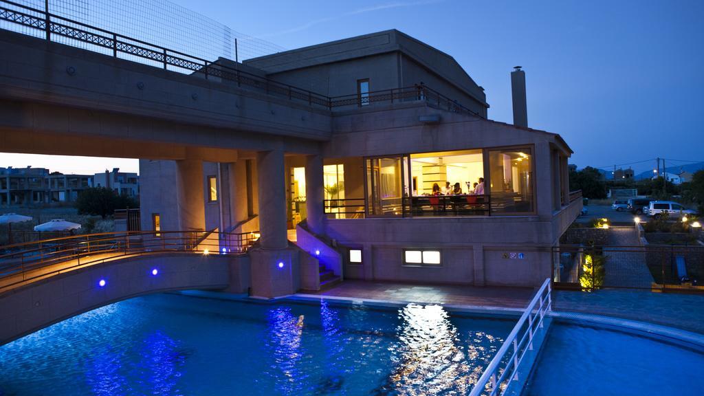 Hotel Ledras ゲンナジー エクステリア 写真